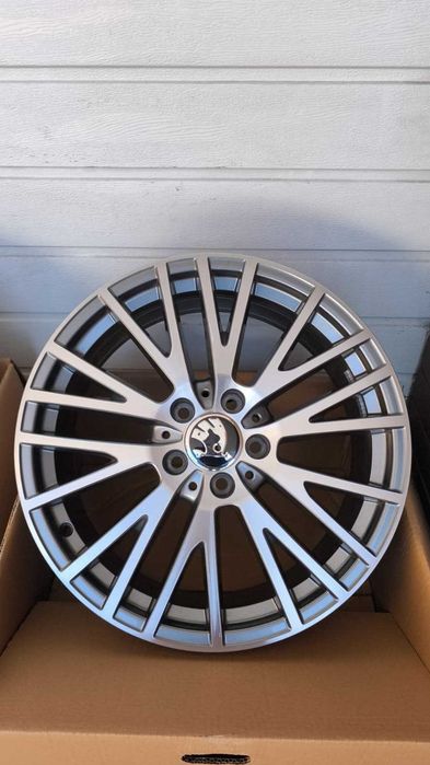 Felgi aluminiowe Skoda Octavia MK4 Vw Audi 18" 5x112 Et49 (OL763F)