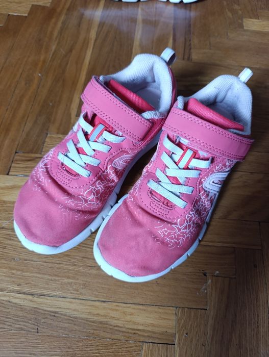 Кросівки Mango Decathlon
