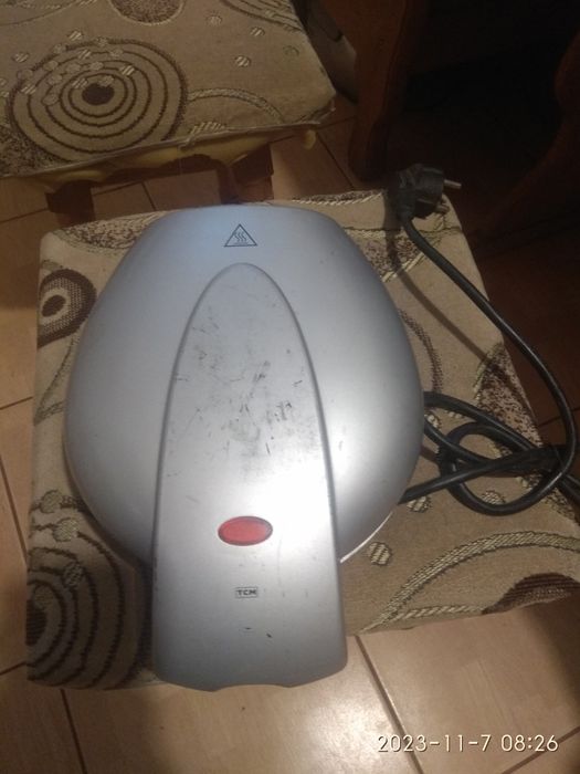 Електросковорідка для кексів, мафінів. Кексниця електрична