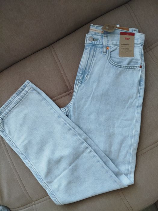 Джинси LEVI'S (27 розмір)