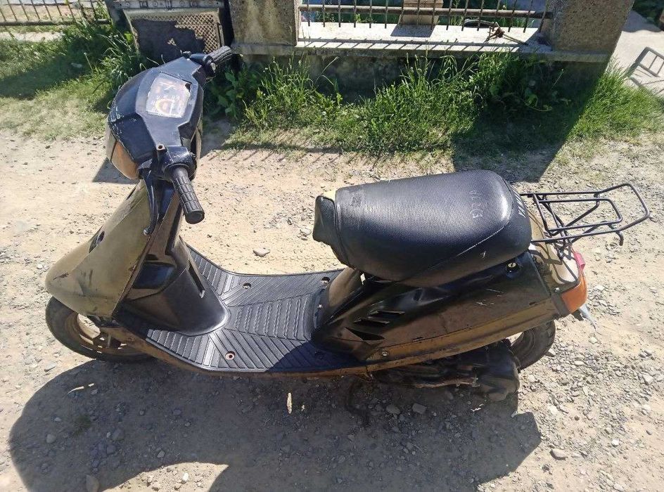 Yamaha Jog Black Edition на полном ходу (видео обзор)