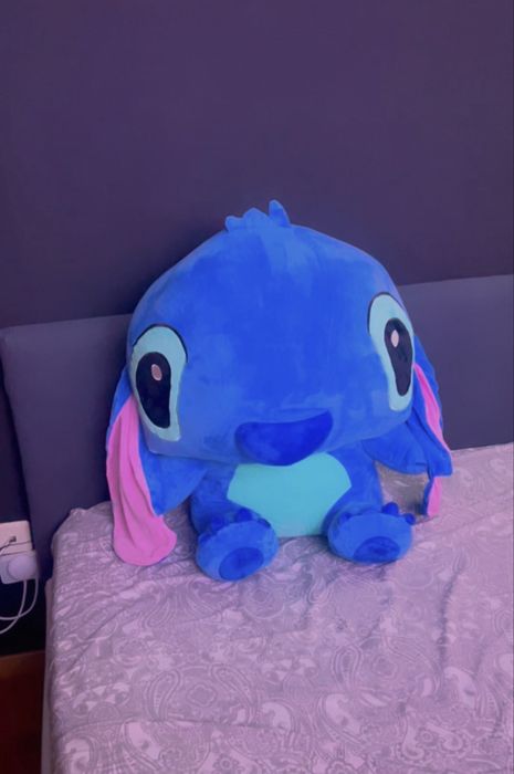 Giant Stitch - New64862039791489121
