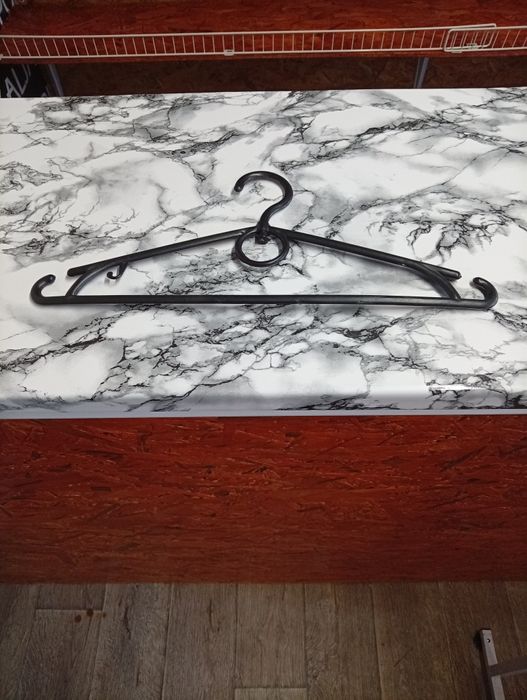 Стійка для одягу