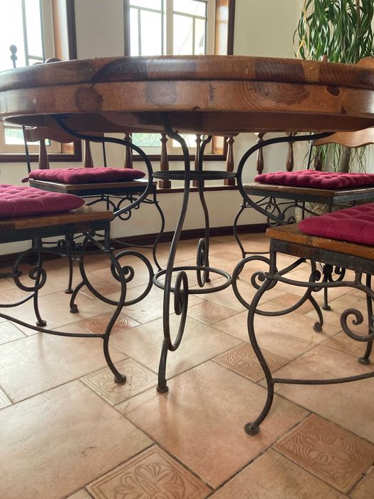 Conjunto de mesa e cadeiras madeira mexicana e ferro