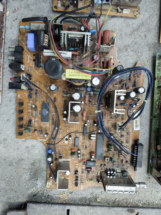 платы старых телевизоров