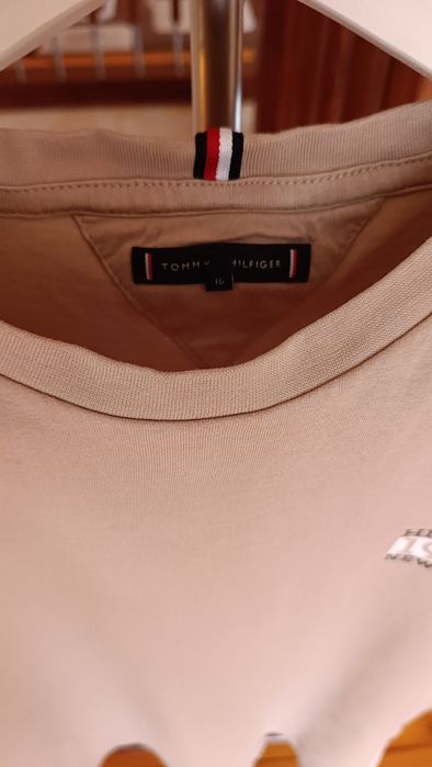 Tommy Hilfiger t-shirt r.176
