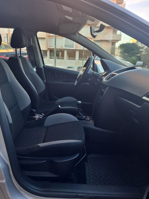 Peugeot 207 Open 1.4i-16v 5p+Ac 2008