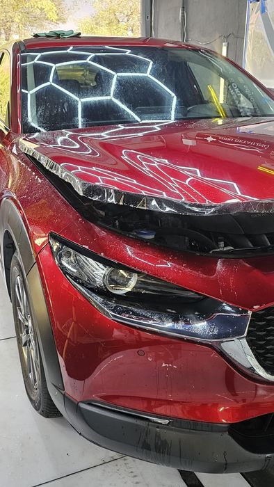 Detailing. Przyciemnianie szyb, polerowanie i pranie tapicerki