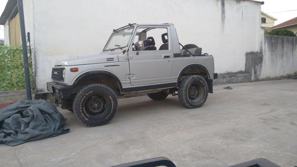 Suzuki samurai sj410