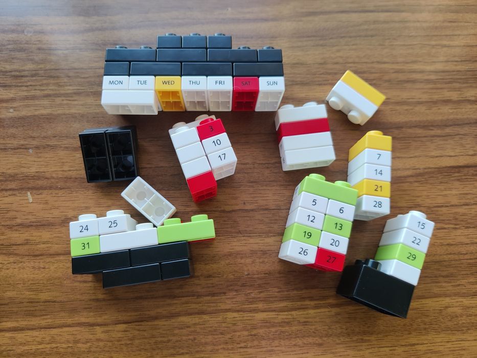 Конструктор-календар (як LEGO)