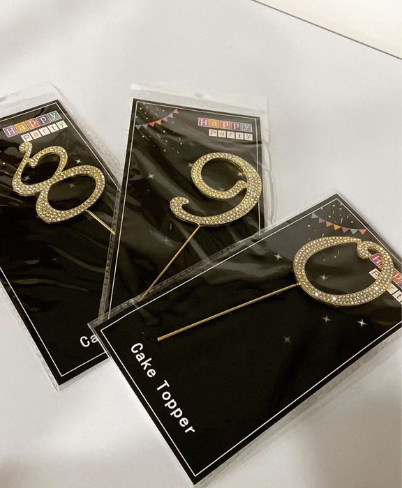 Свечи и топпер для торта