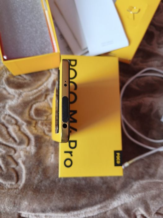 Мобільний телефон Poco M4 Pro Yellow 6/128