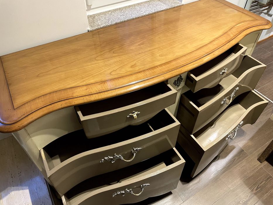 Cómoda quarto vintage