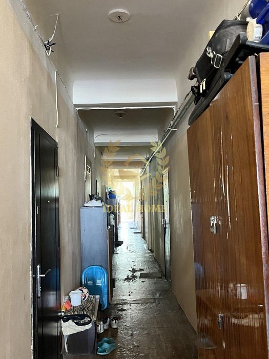 Продам велику кімнату у гуртожитку, Київ, метро Дорогожичи