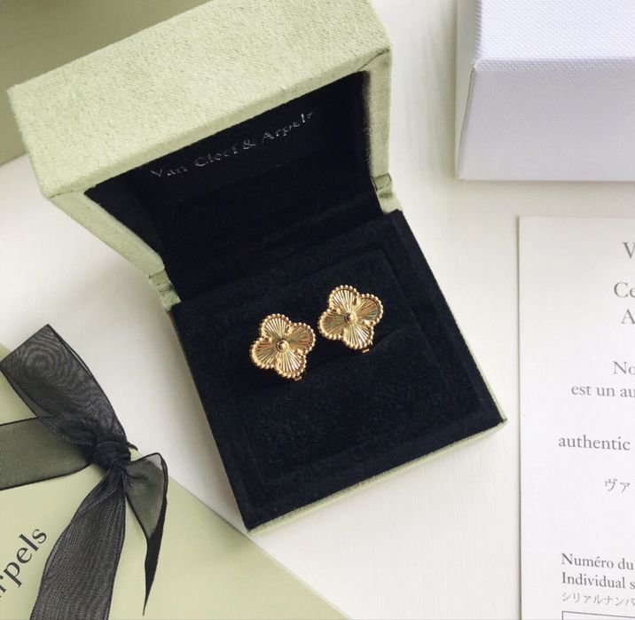 Сережки Van Cleef напилення золота останні