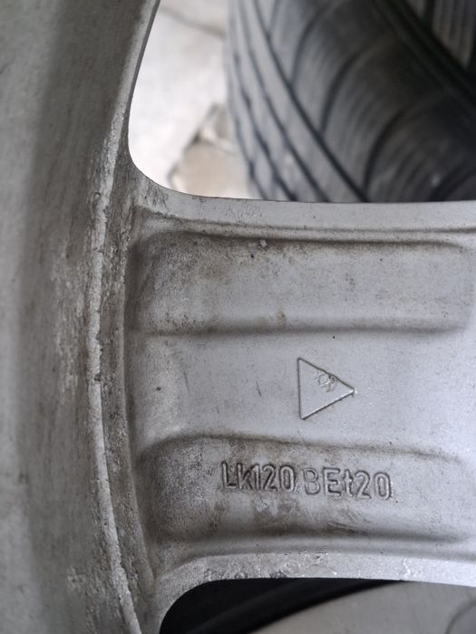 Felgi Borbet R17 5x120 BMW et 20 komplet 4 szt.