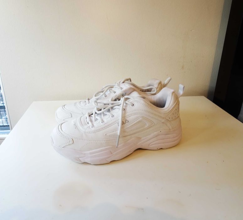 Białe buty sportowe Fila 37 sneakersy