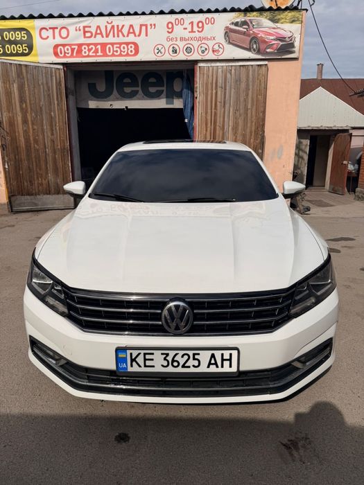 Volkswagen Passat 1.8TSI 2017год