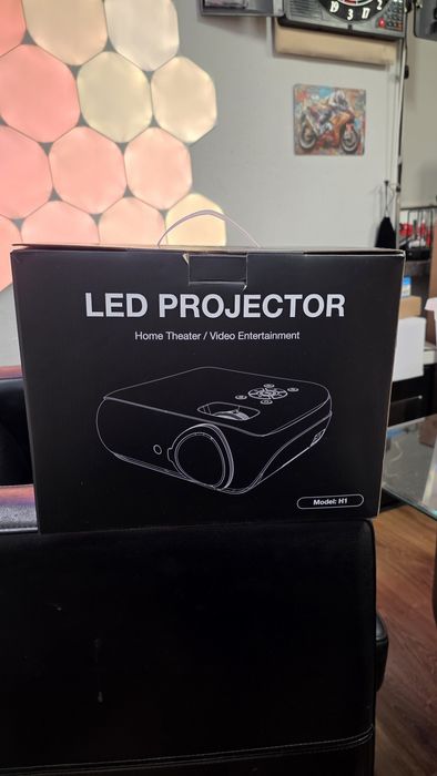 Projektor LED TOPV 1080P biały H1