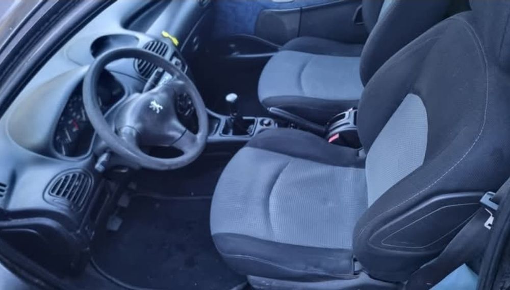 Peugeot 206 van 1.9diesel — photo 2