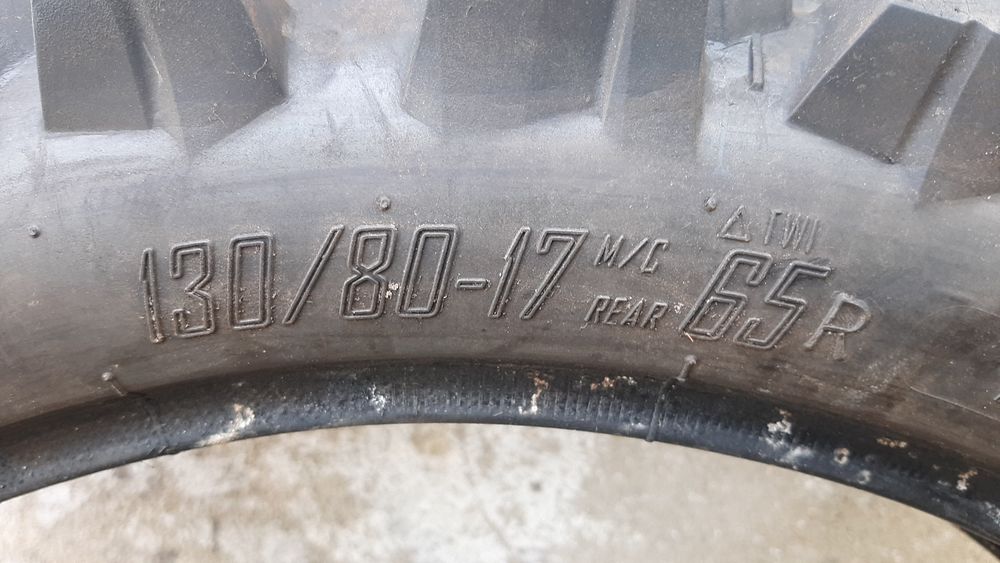 Pneus de moto para todo terreno