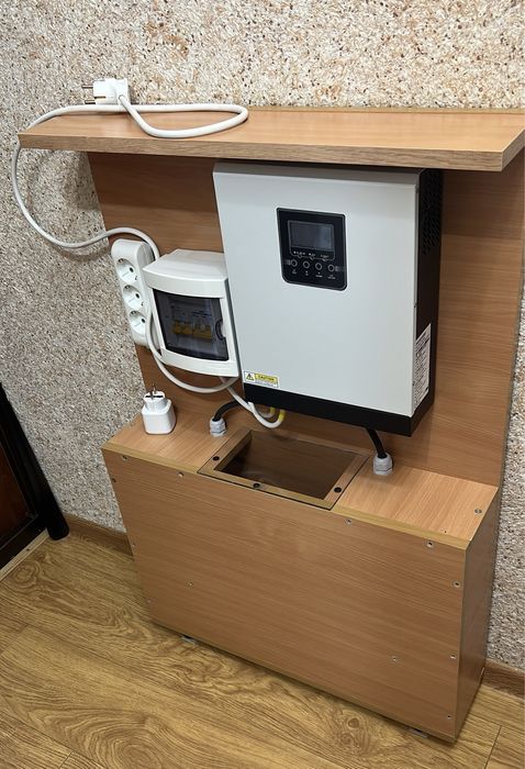 Інвертор HPS 3K-24V 2.4 kW + акумулятори 5 kW