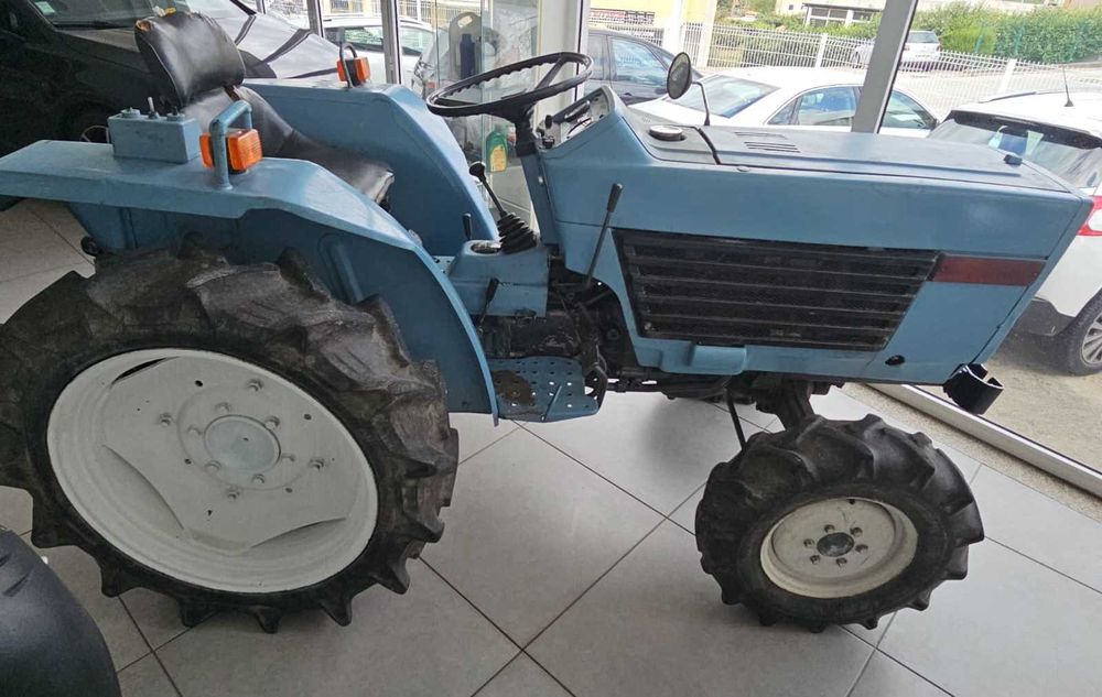 Trator Iseki 1700