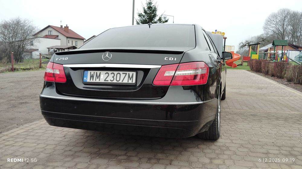 Mercedes-Benz E-250 204km automat.Rok produkcji 2009