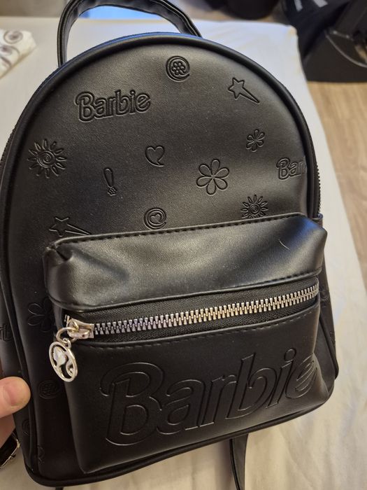 Czarny plecak Barbie