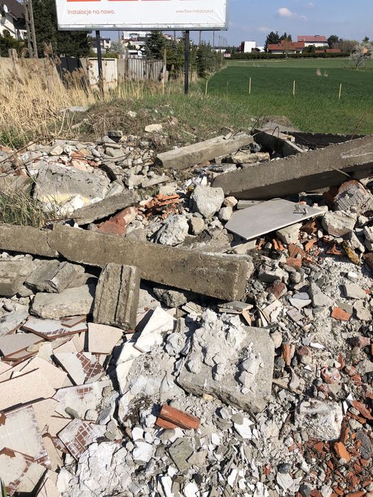 Gruz beton , cegla