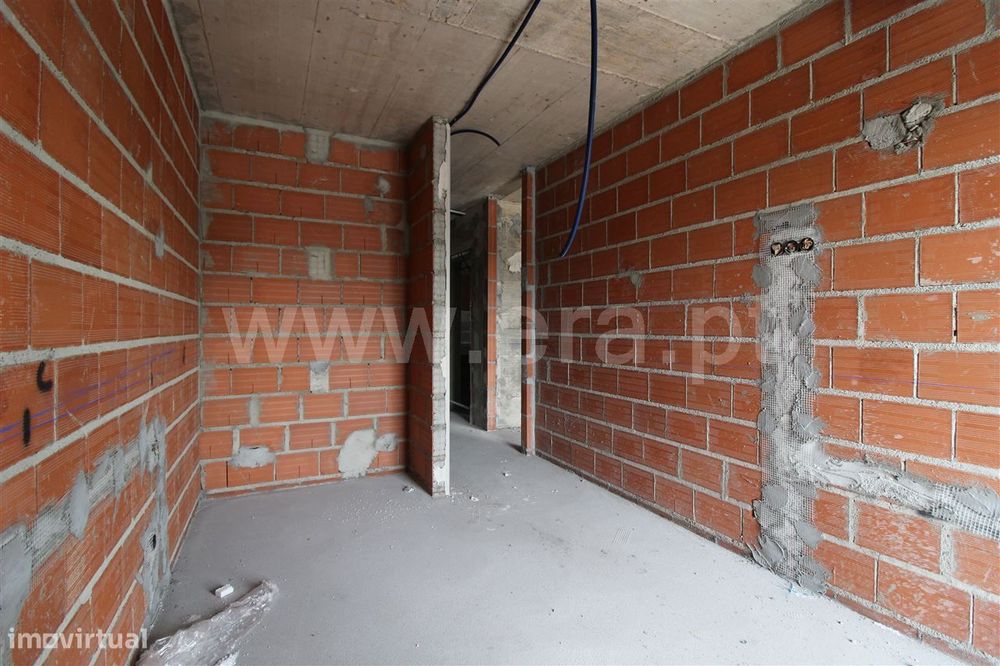 Apartamento T3 c/ varanda ; Pinhal General