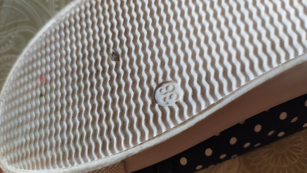 Buty tekstylne dla dziewczynki, rozmiar 38