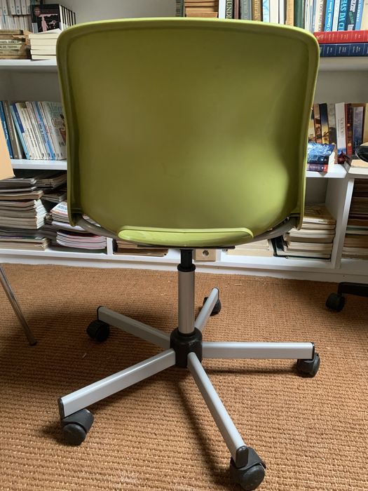 Cadeira Ikea modelo Snille