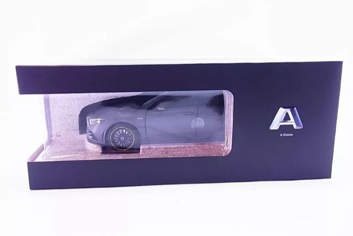 Mercedes-Benz A-klasse w177 escala 1:18 (novo)