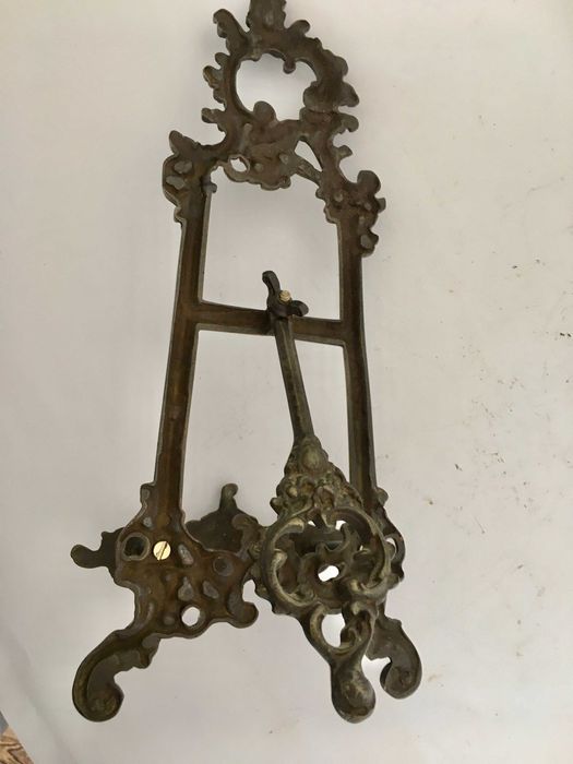 Декоративна підставка (мольберт) для тарілок, Франція