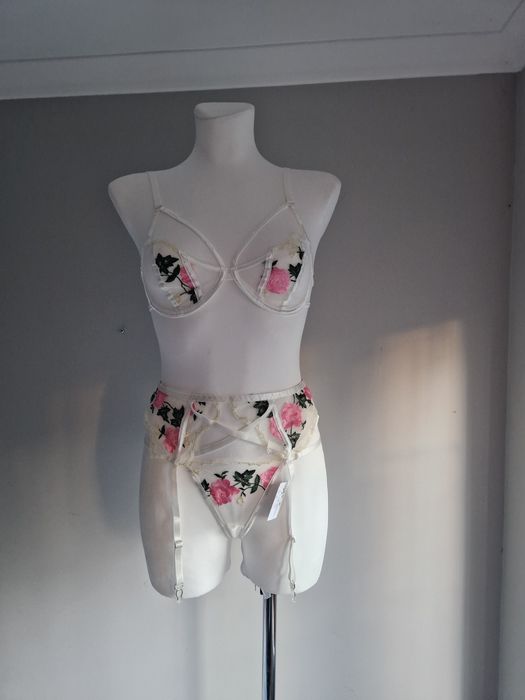 Seksowny komplet bielizny S