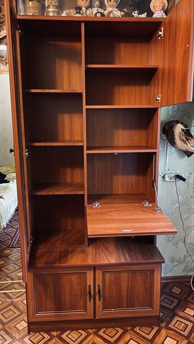 Шафа для книг, одягу, дрібниць