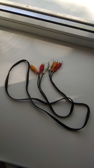 Аудио видео провод кабель тюльпани 3RCA-3RCA 1.2м новий