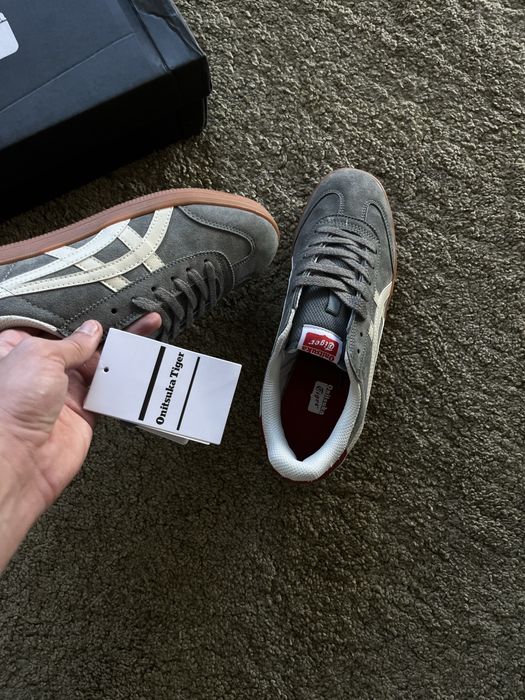 Onitsuka Tiger Tokuten Grey / Red