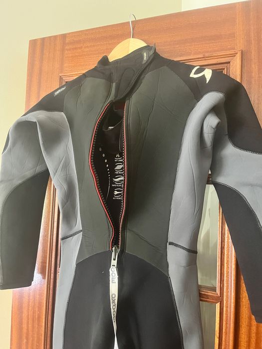 Fato de Suf Oxbow - 3/2 em muito bom estado.