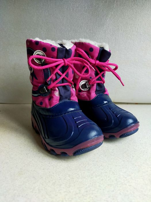 Buty zimowe kozaki Śniegowce Lupilu świecąca podeszwa LED 24