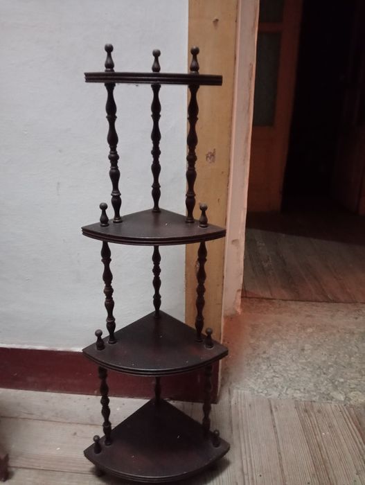 Cantoneira em madeira
