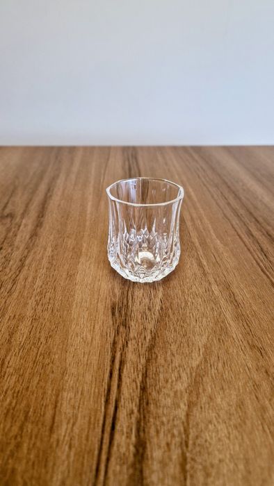 Garrafa + Copos de Cristal