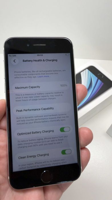 Apple iPhone SE 2 (2020)・128GB・Branco (Factura e Garantia)