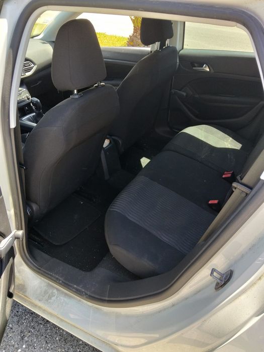 Peugeot 308 SW 2015