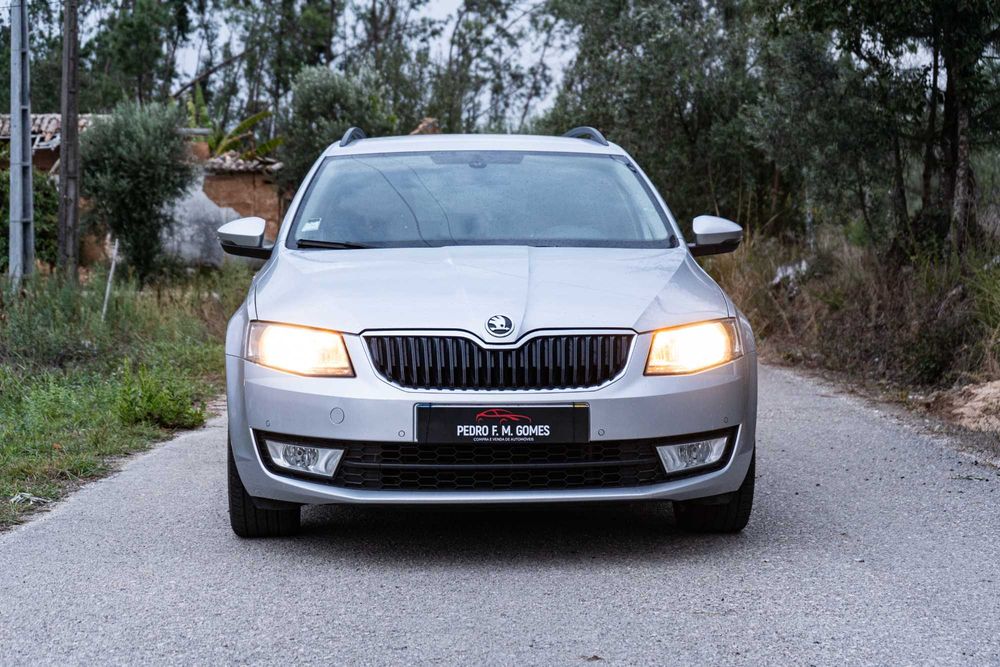 Skoda Octavia 1.6TDI 105cv 239 Mil Km 2013 18 Meses Garantia