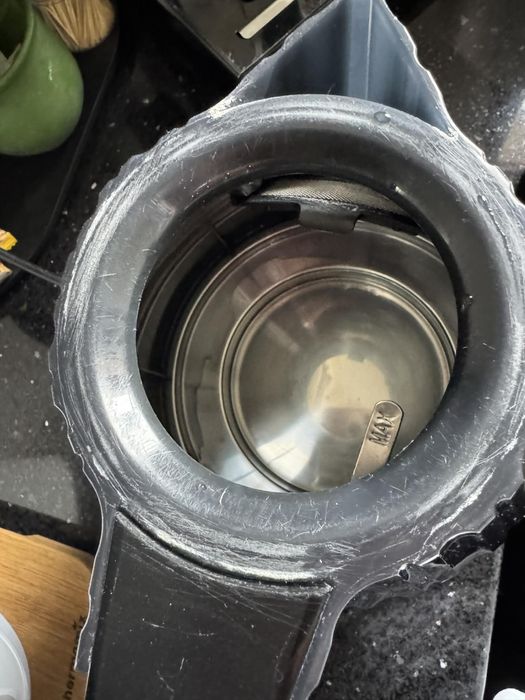 DeLonghi czajnik elektryczny 2000W