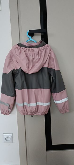 Kurtka nieprzemakalna na polarze