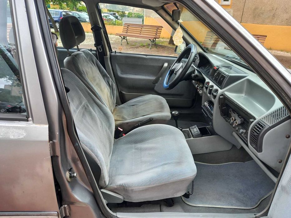 Opel corsa 1.2 s GL IPO em dia