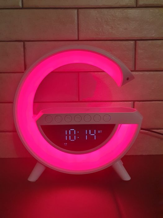 Продаю лампу,нічник з бездротовою зарядкою